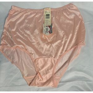 Vintage Vanity Fair 6 M Satin Nylon Shimmery Granny Underwear Panties Apricot